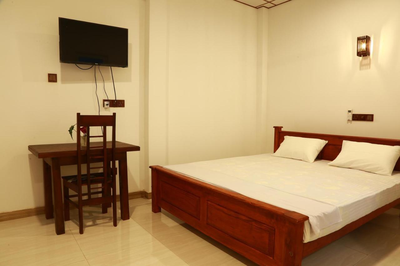 Dearly Holiday Home And Safari Tissamaharama Exterior foto