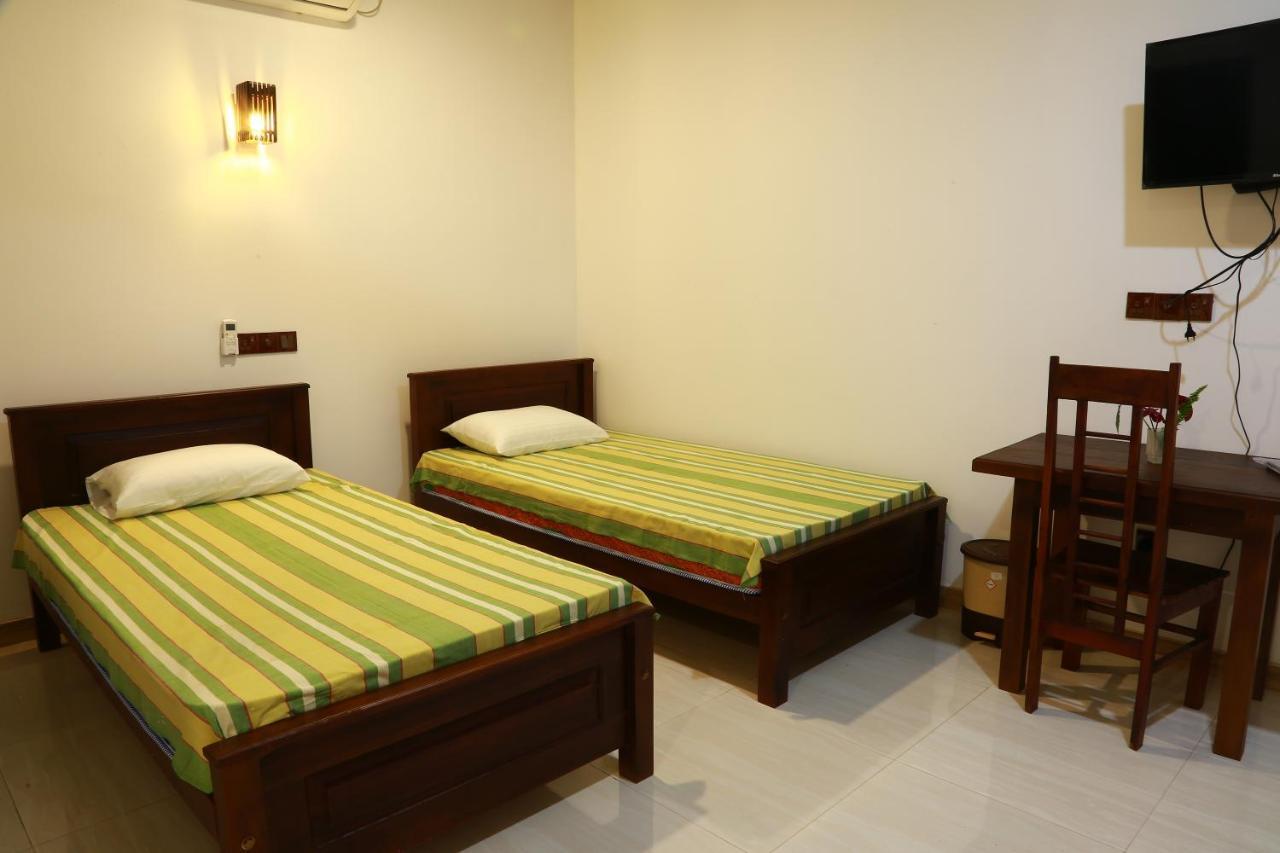 Dearly Holiday Home And Safari Tissamaharama Exterior foto