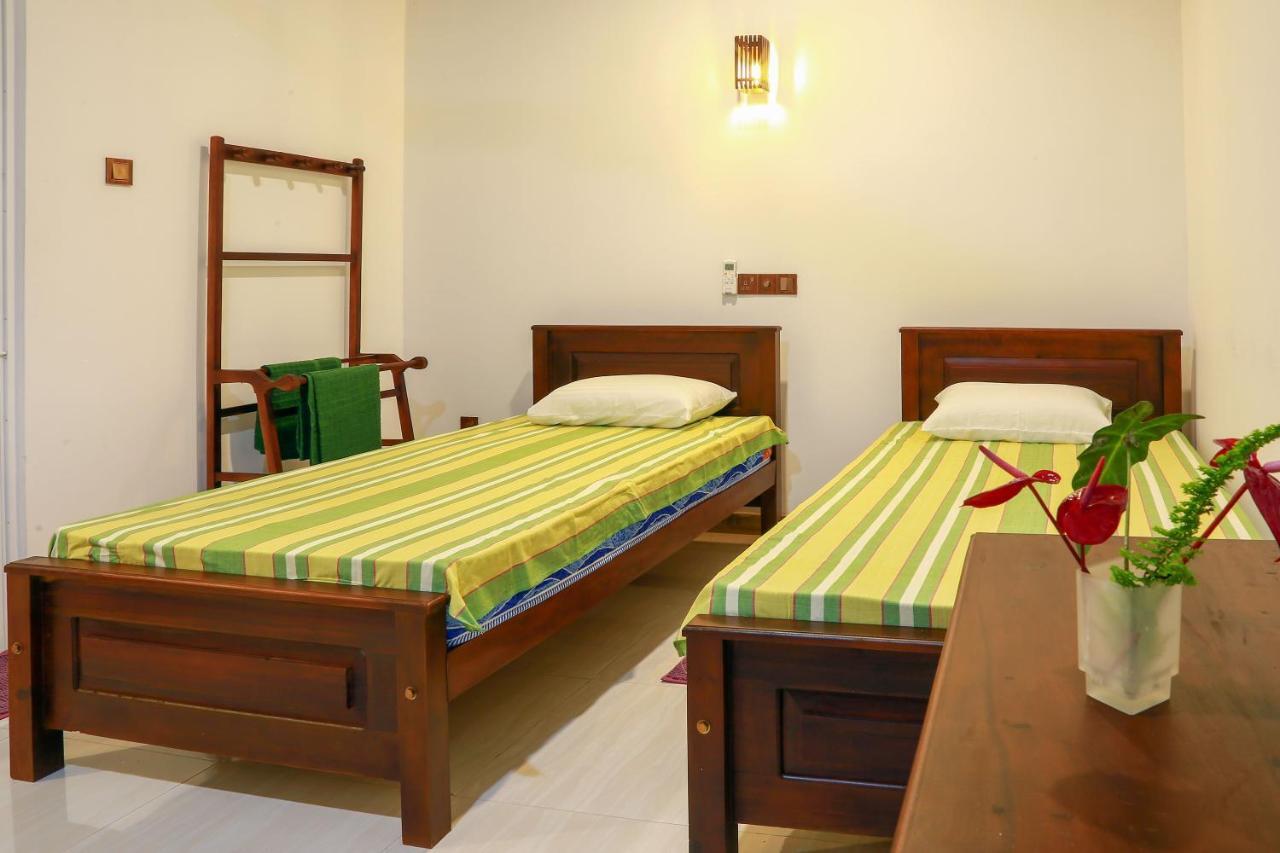 Dearly Holiday Home And Safari Tissamaharama Exterior foto
