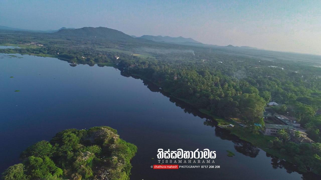 Dearly Holiday Home And Safari Tissamaharama Exterior foto